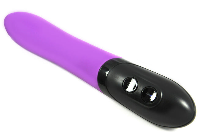 New Heating Vibratror Slowly Warms to the Tip to enhance your Sensations